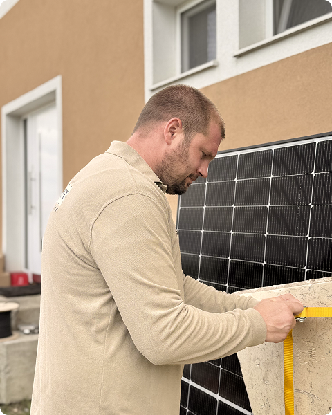 Low consumption solar